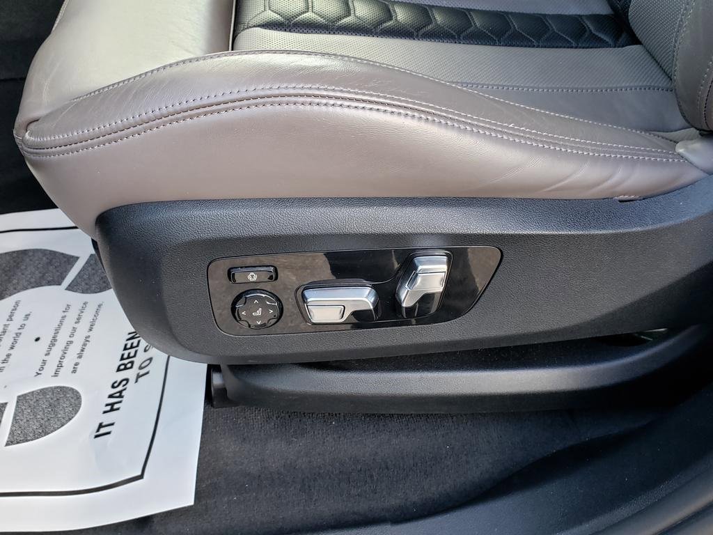 Used 2023 BMW X5 M w/ Competition Package image 19