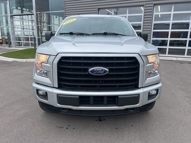 Used 2017 Ford F150 XLT w/ Equipment Group 302A Luxury image 2
