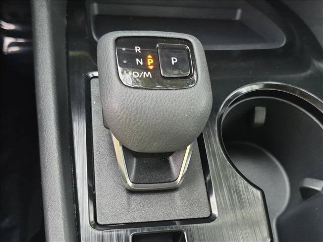 Used 2024 Nissan Rogue SV FWD image 12