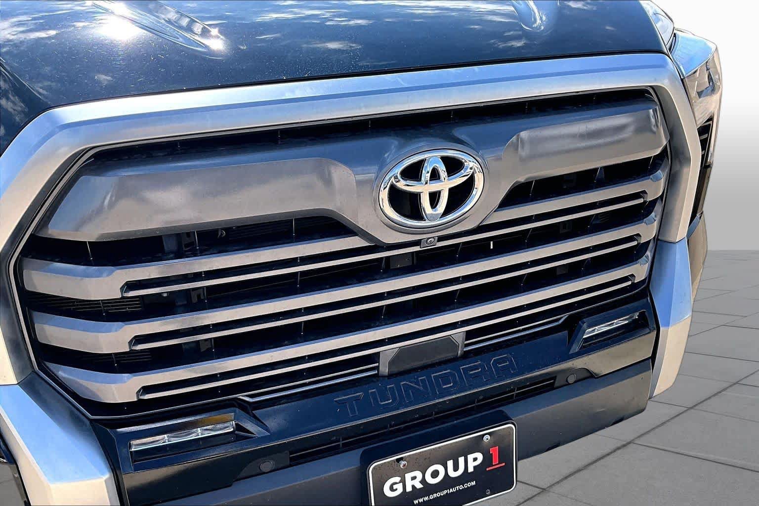 Used 2024 Toyota Tundra Limited AWD/4WD image 30