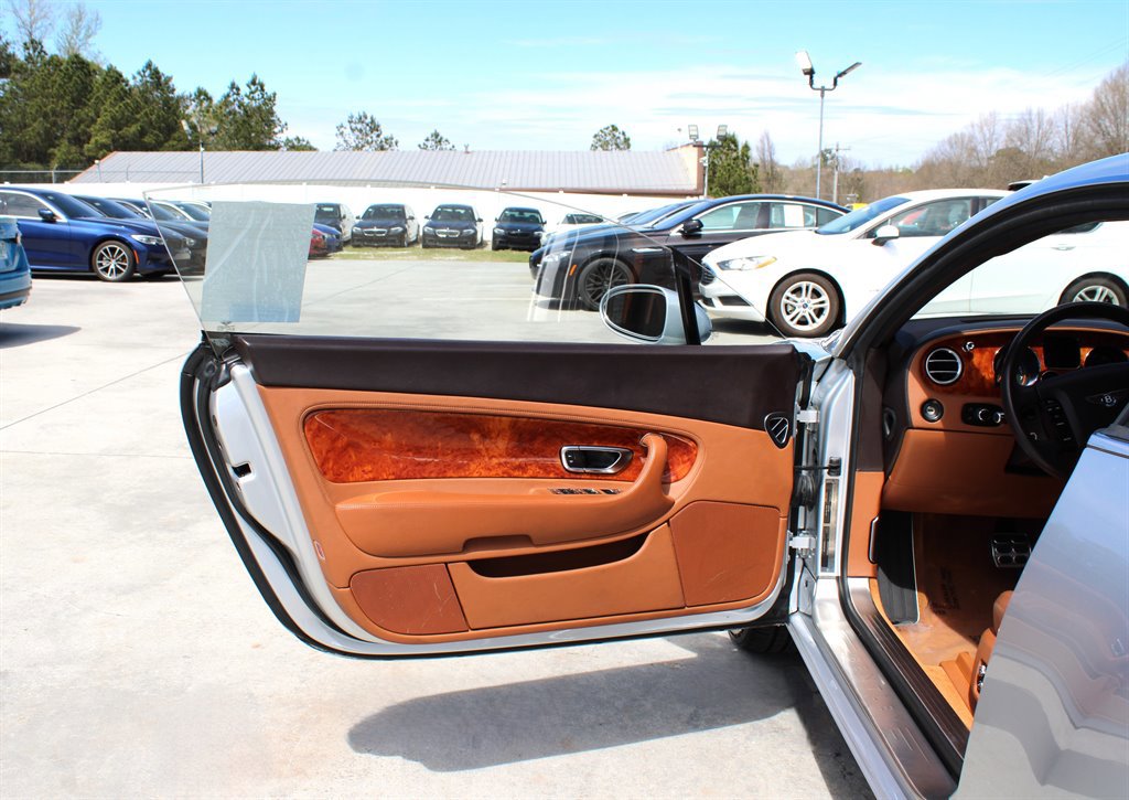 Used 2005 Bentley Continental GT image 25