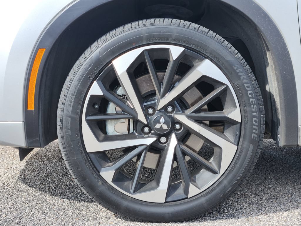 Used 2024 Mitsubishi Outlander SEL FWD image 7