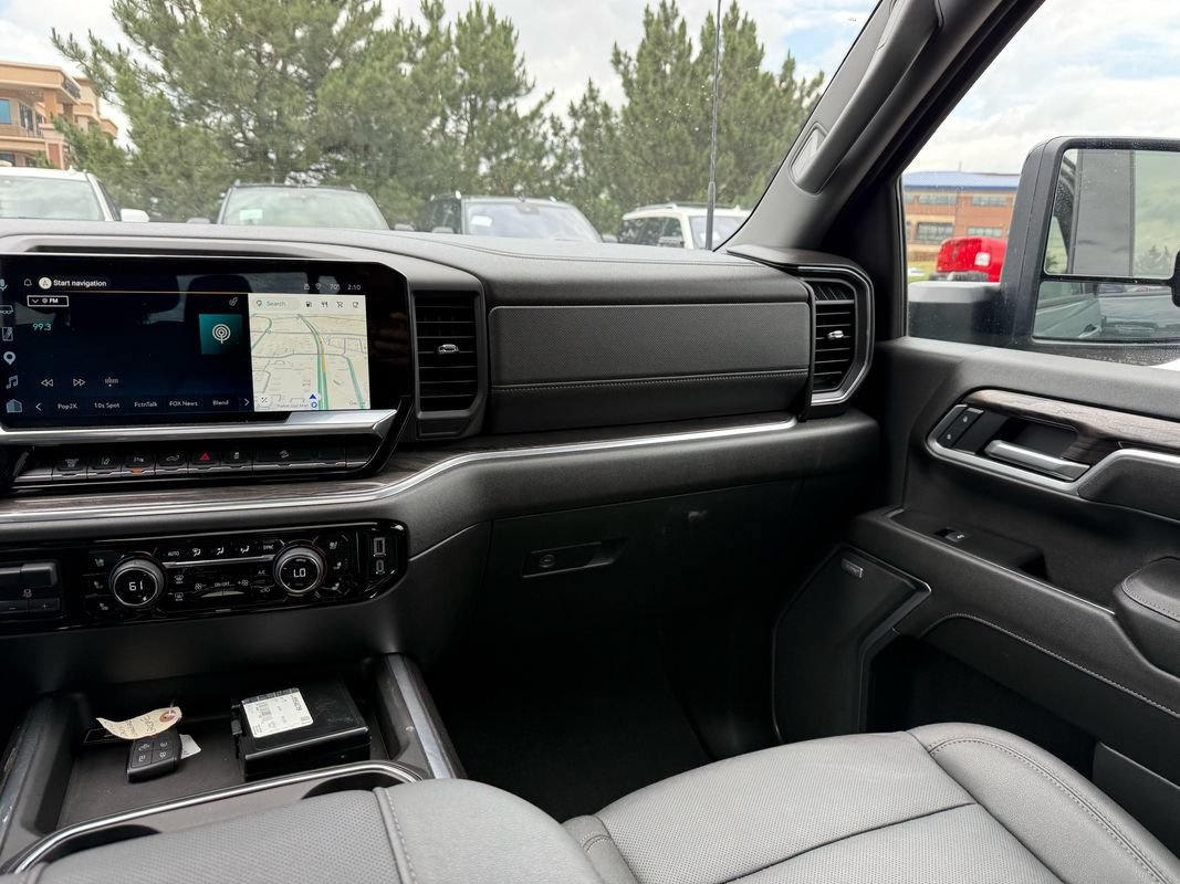 Used 2025 Chevrolet Silverado 3500 LTZ w/ LTZ Plus Package AWD/4WD image 27