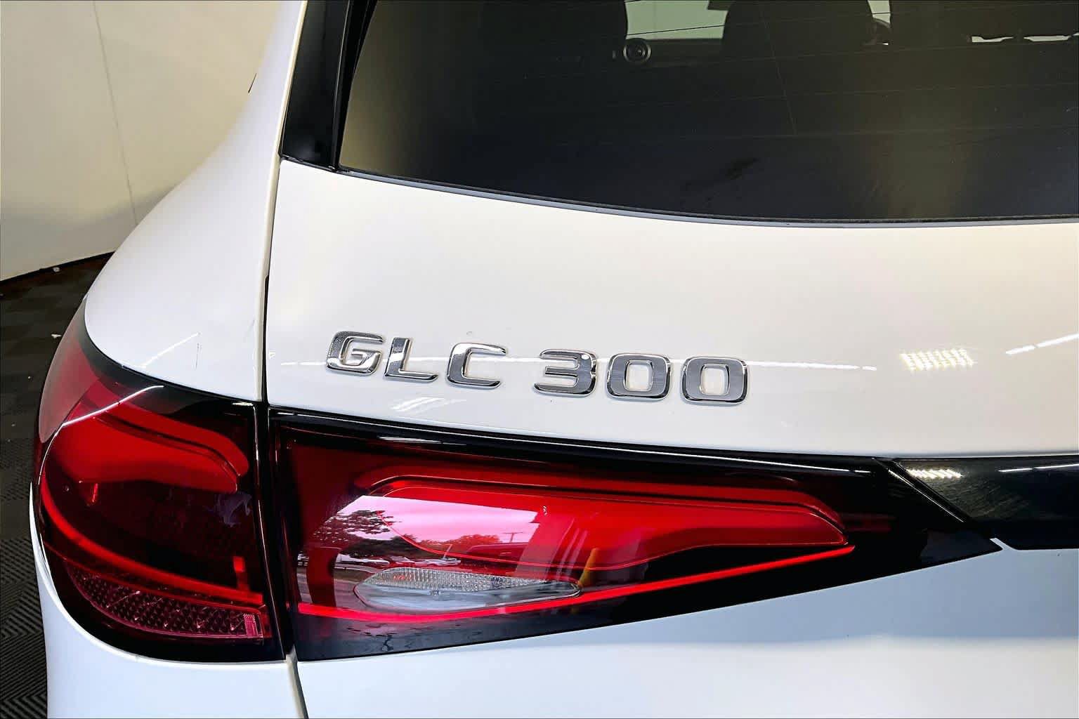 Certified 2026 Mercedes-Benz GLC 300 4MATIC image 33