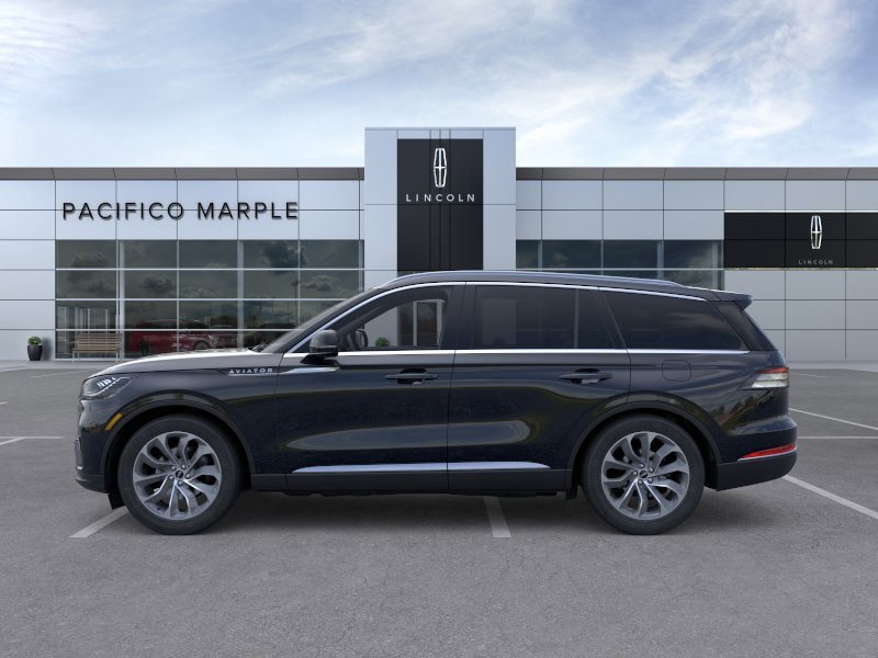 New 2026 Lincoln Aviator AWD image 3