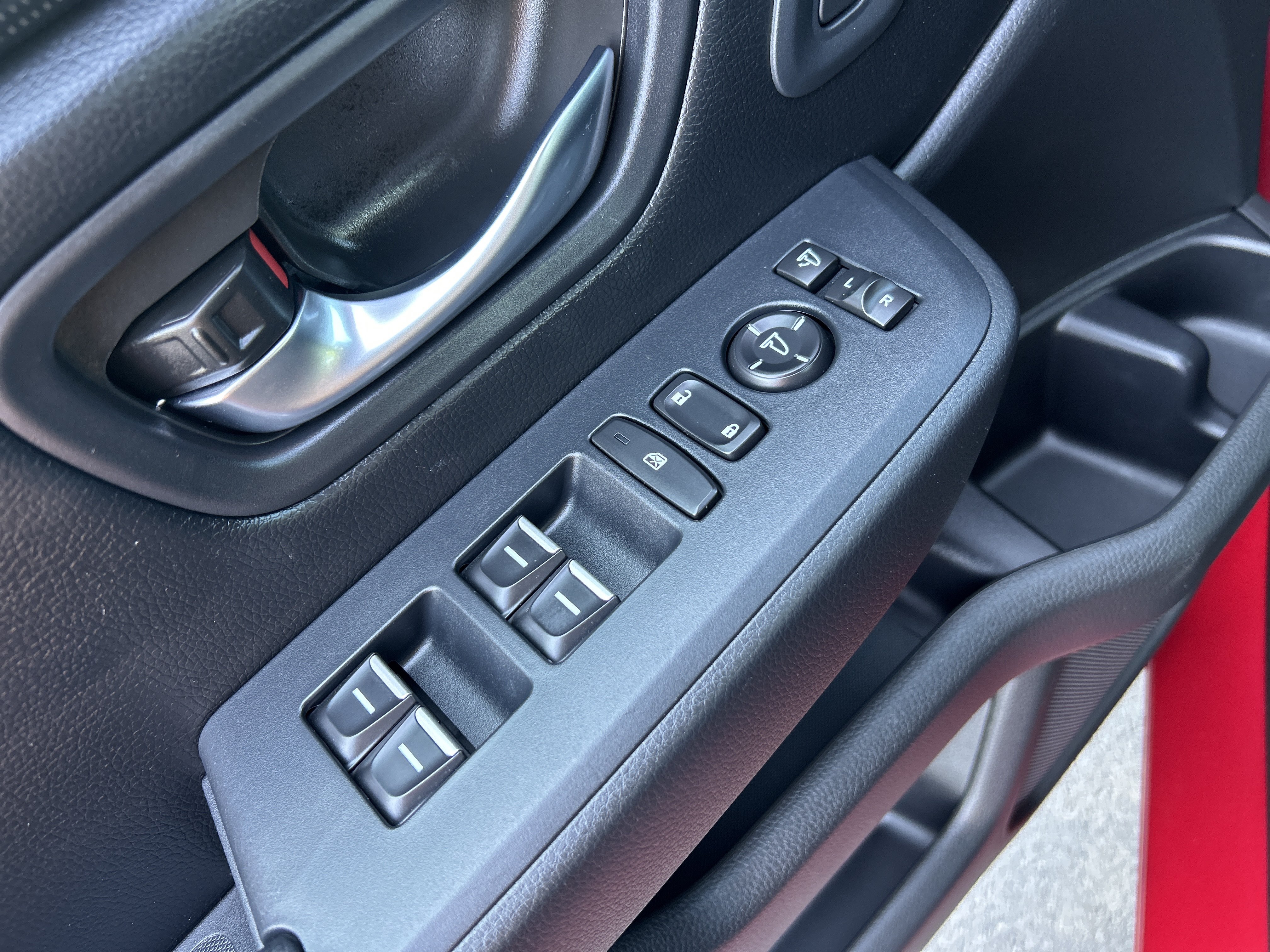 Certified 2025 Honda Pilot Black Edition image 23