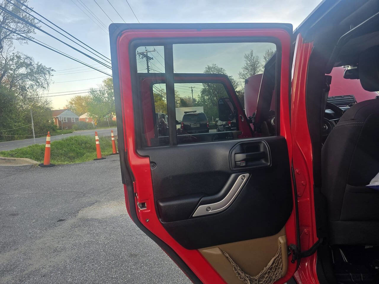 Used 2014 Jeep Wrangler Unlimited Sahara image 20