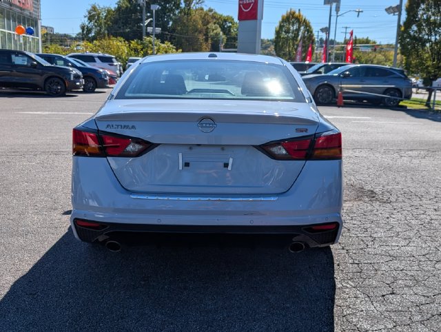 Used 2023 Nissan Altima 2.5 SR FWD image 4