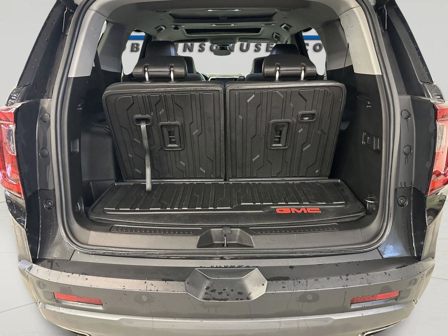 Certified 2023 GMC Acadia AT4 w/ Preferred Package image 12