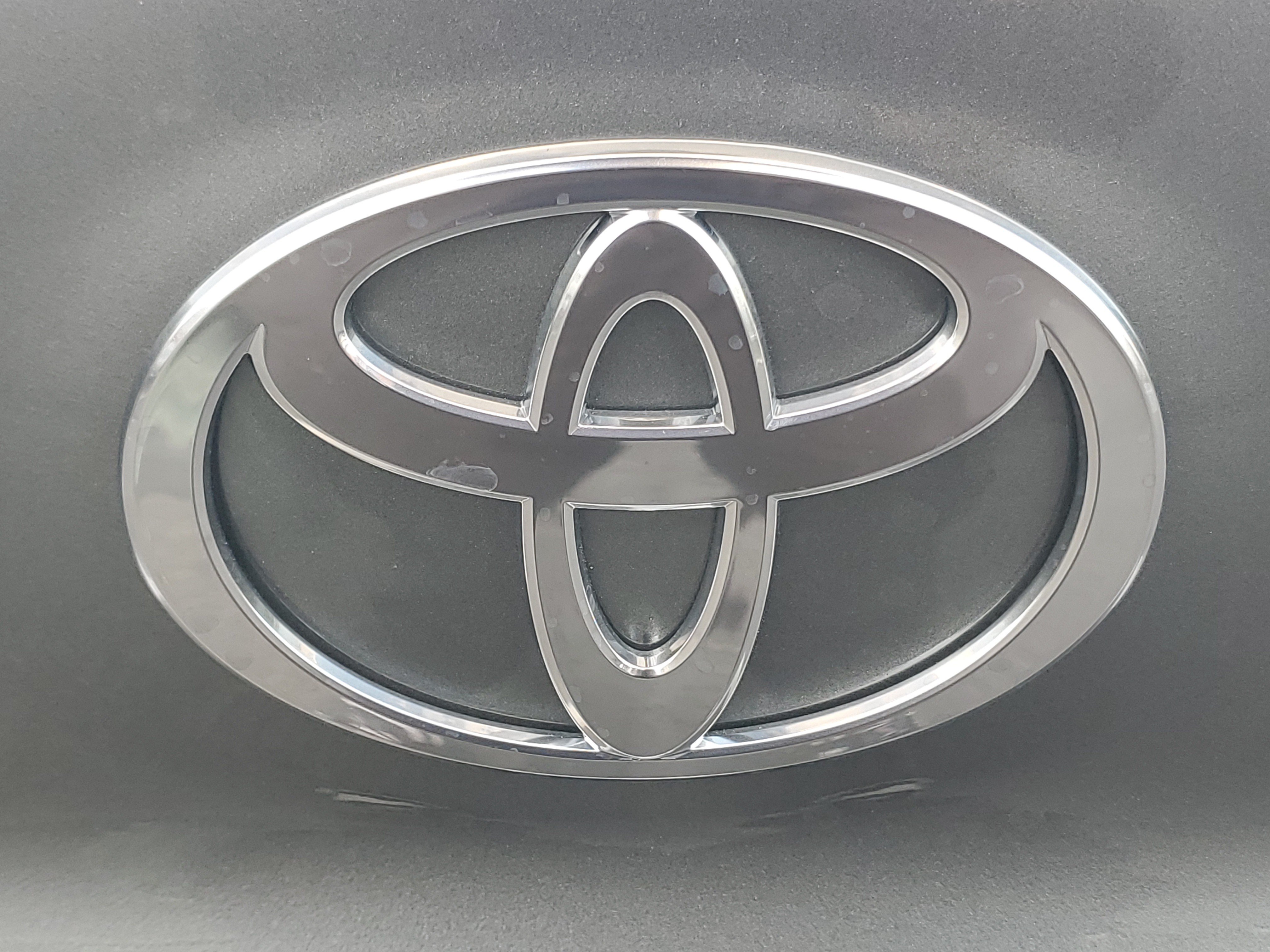 Certified 2026 Toyota Camry XLE w/ Premium Plus Package AWD/4WD image 7