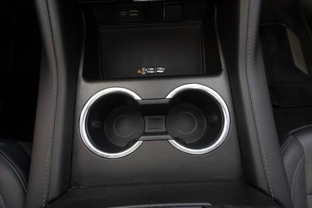 Used 2023 Chevrolet Tahoe Z71 w/ Luxury Package image 21