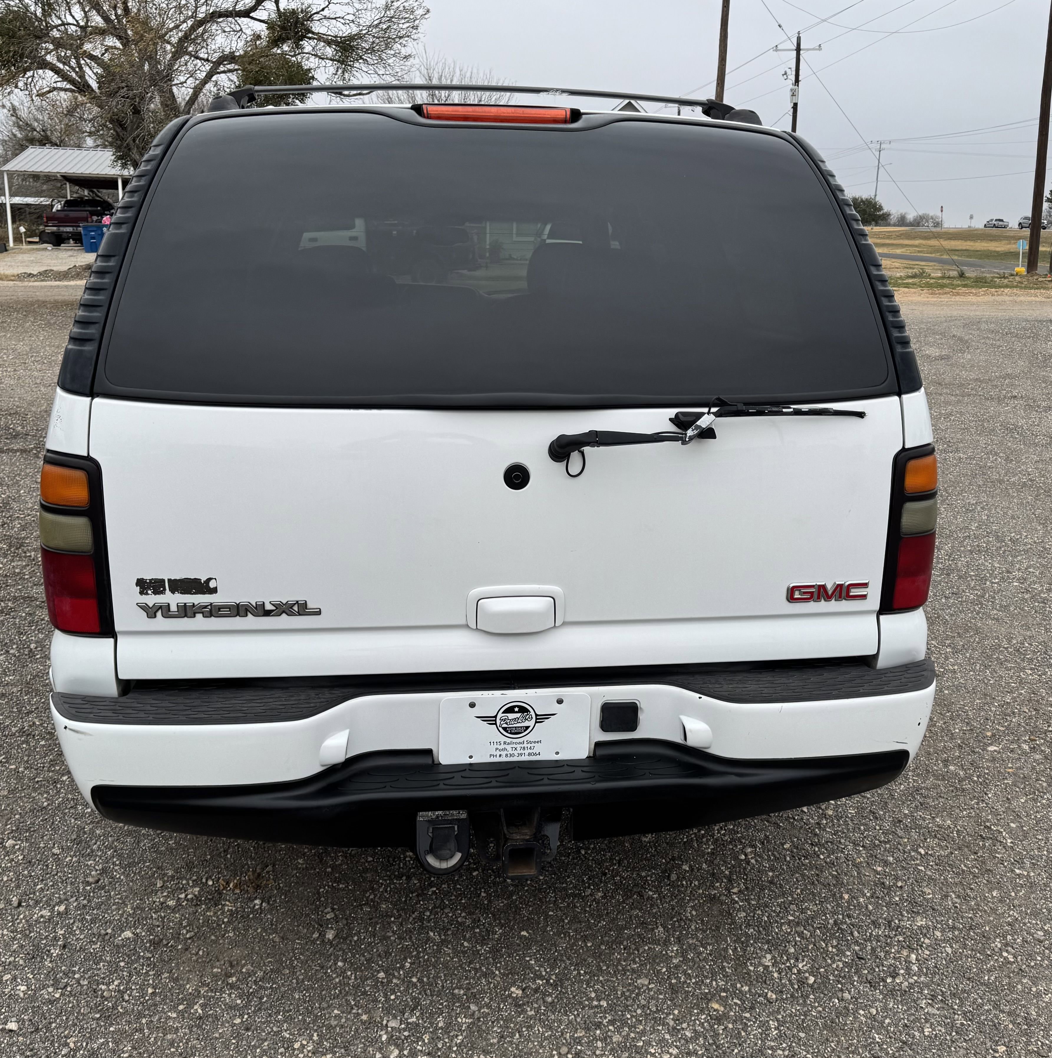 Used 2004 GMC Yukon XL Denali image 9