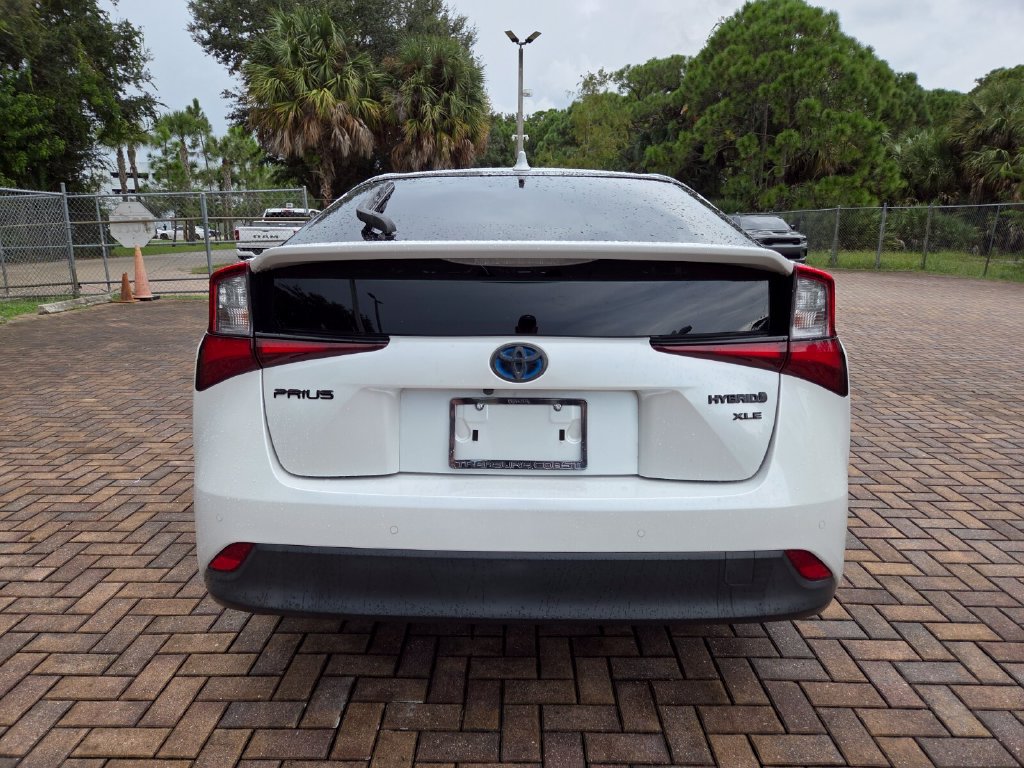 Used 2021 Toyota Prius FWD image 10