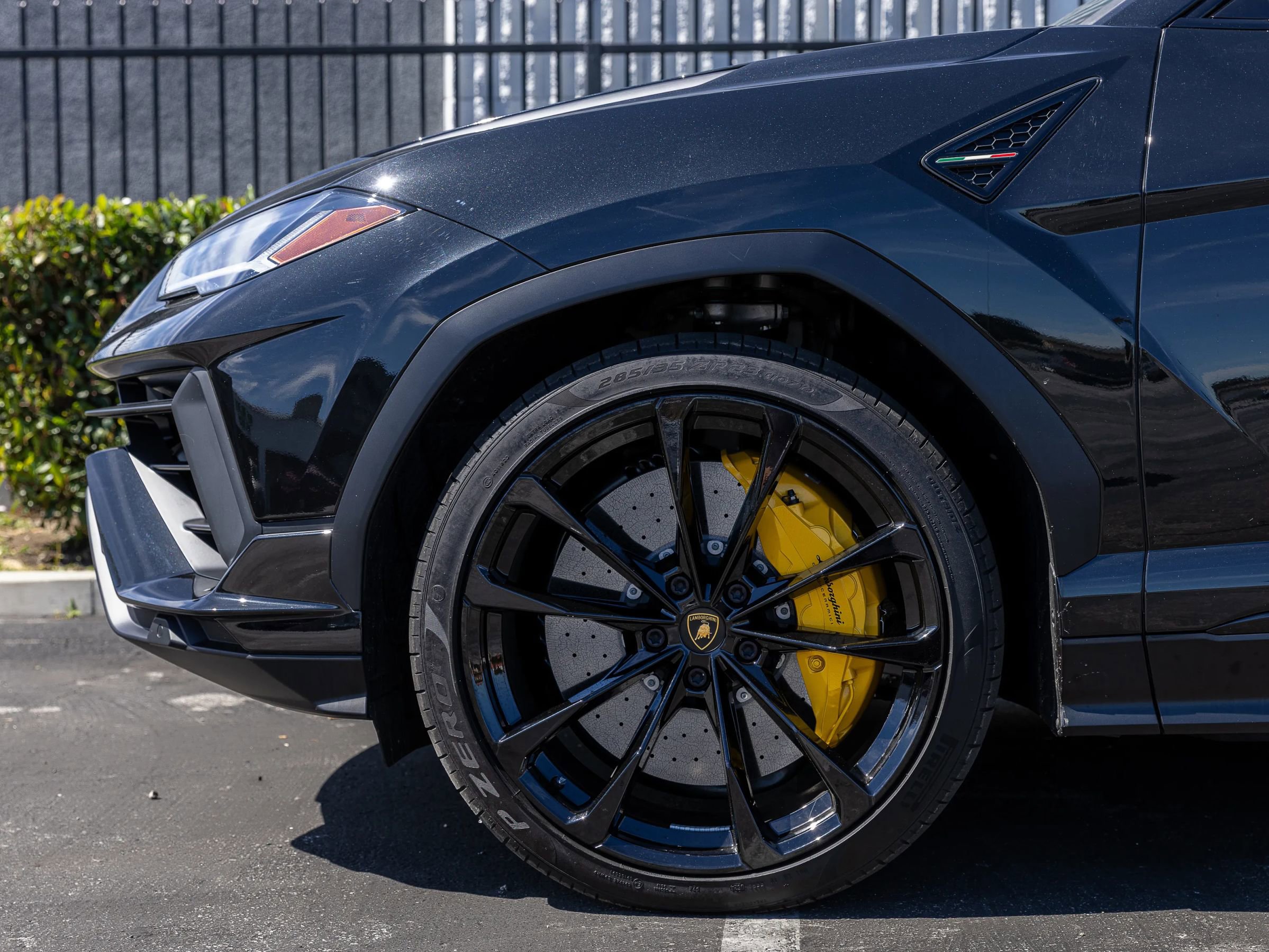 Used 2024 Lamborghini Urus S image 13