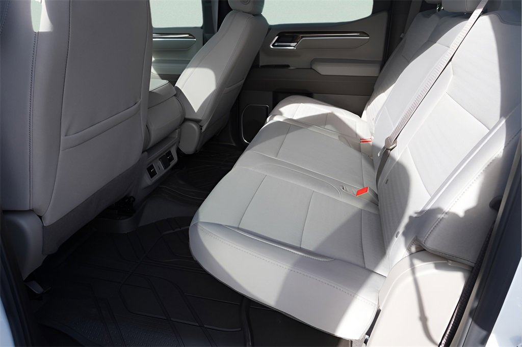 New 2026 Chevrolet Silverado 1500 LT w/ Safety Package image 31
