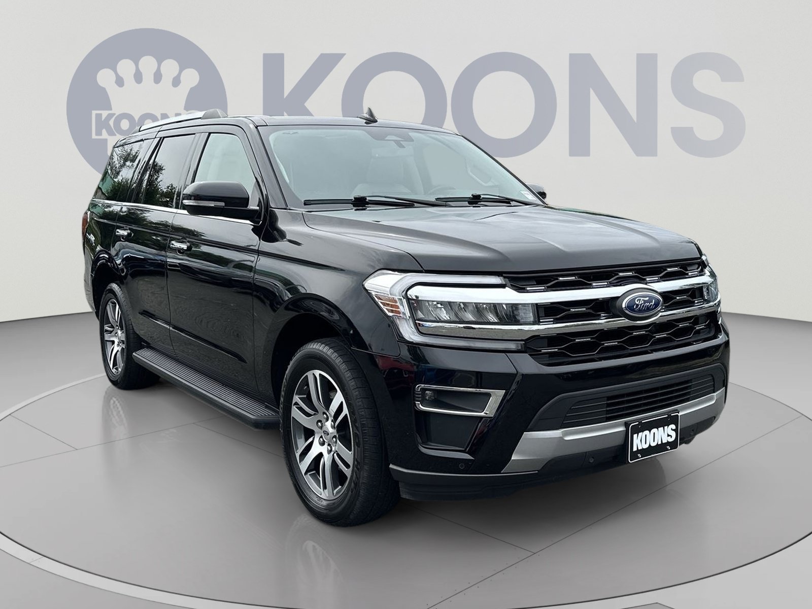 Used 2024 Ford Expedition Limited AWD/4WD image 2