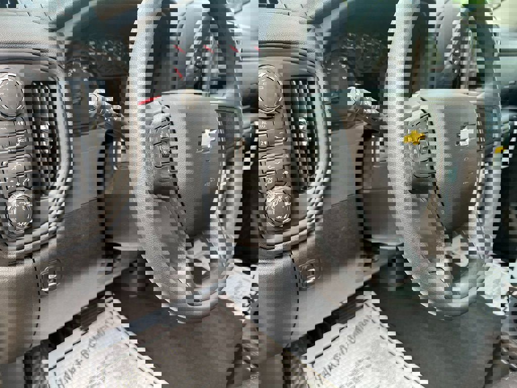 New 2025 Chevrolet Silverado 1500 Custom image 19