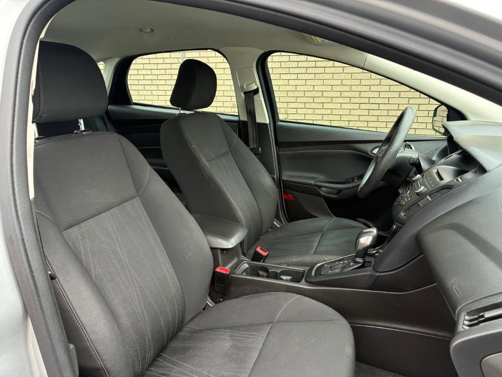 Used 2016 Ford Focus SE image 13