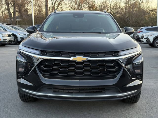 Used 2024 Chevrolet Trax LT image 8