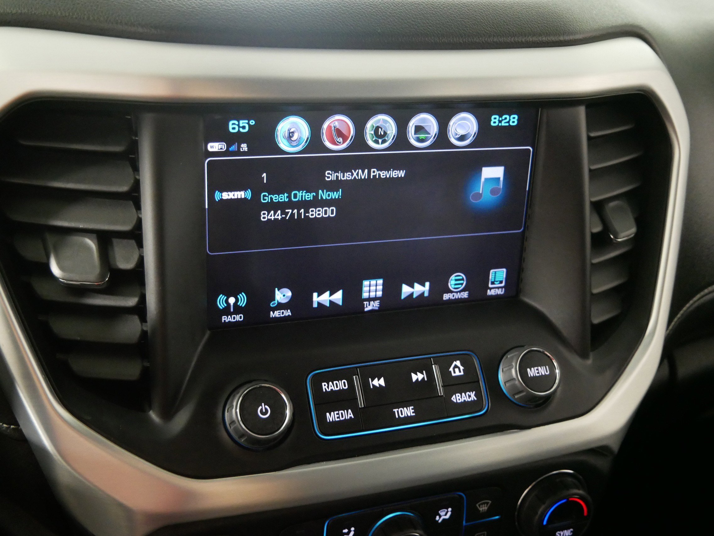 Used 2018 GMC Acadia SLT AWD/4WD image 22