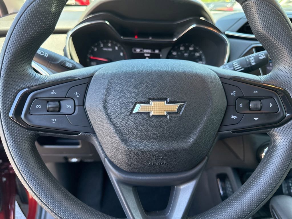 Used 2023 Chevrolet TrailBlazer LT w/ Convenience Package FWD image 23