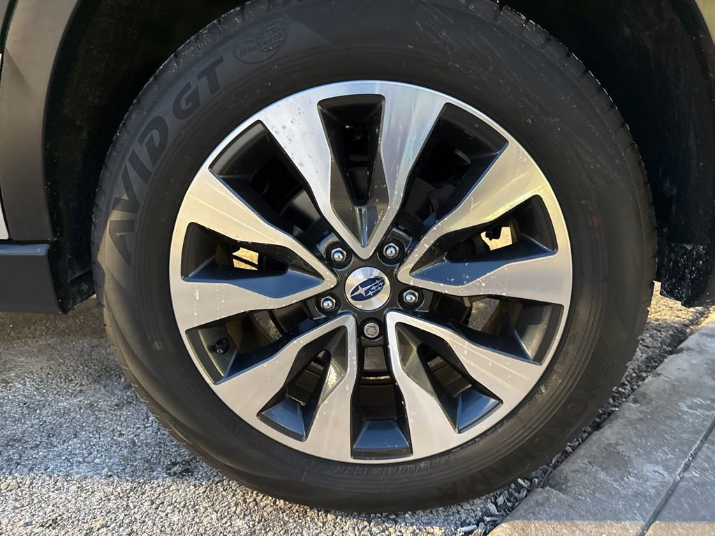 Used 2023 Subaru Outback Limited image 12