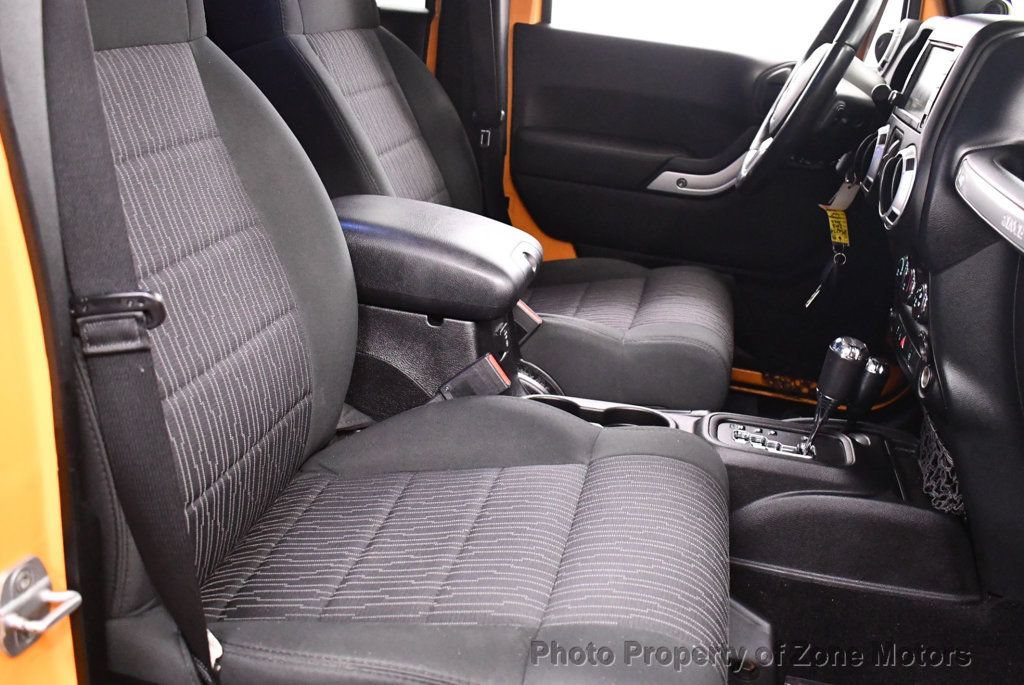 Used 2012 Jeep Wrangler Unlimited Sahara AWD/4WD image 15