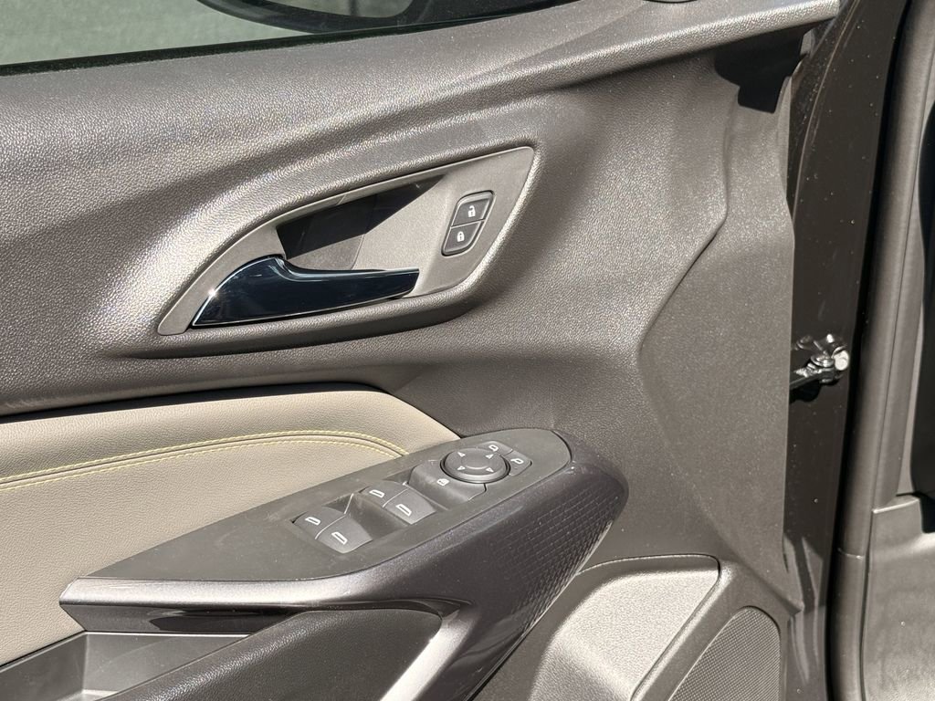 New 2026 Chevrolet Trax ACTIV w/ Driver Confidence Package FWD image 14