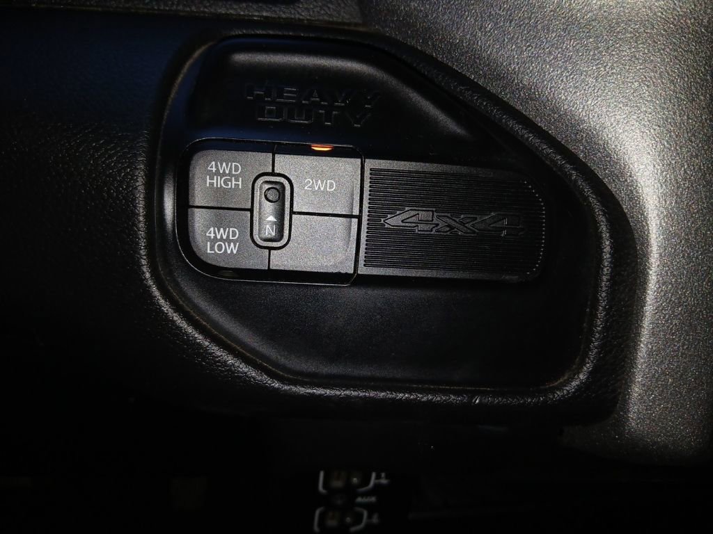 Used 2024 RAM 2500 Tradesman w/ Chrome Appearance Group image 19