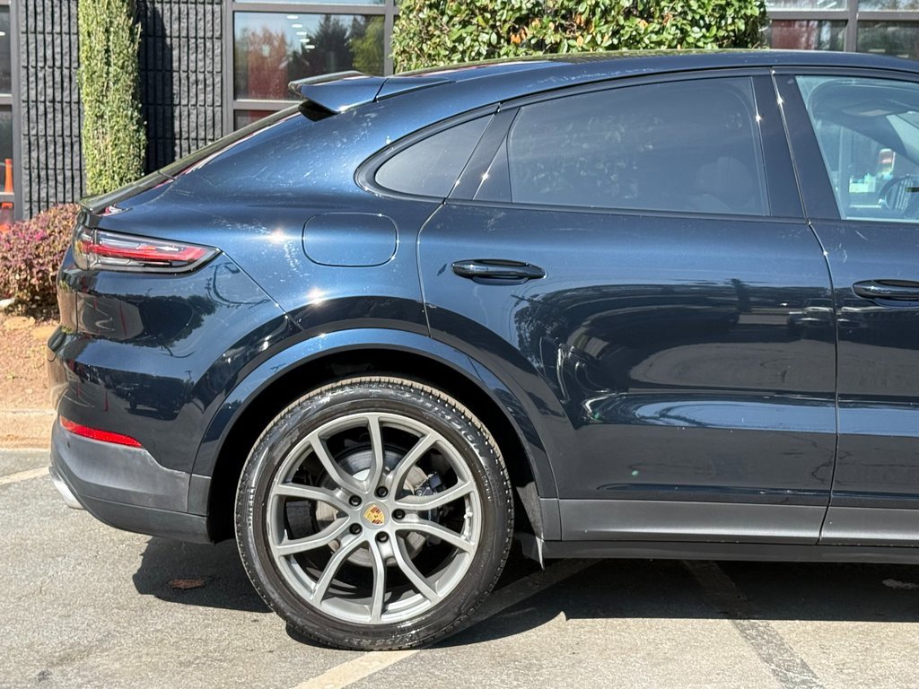 Used 2020 Porsche Cayenne image 19