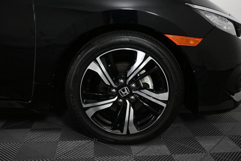 Used 2018 Honda Civic Touring image 33