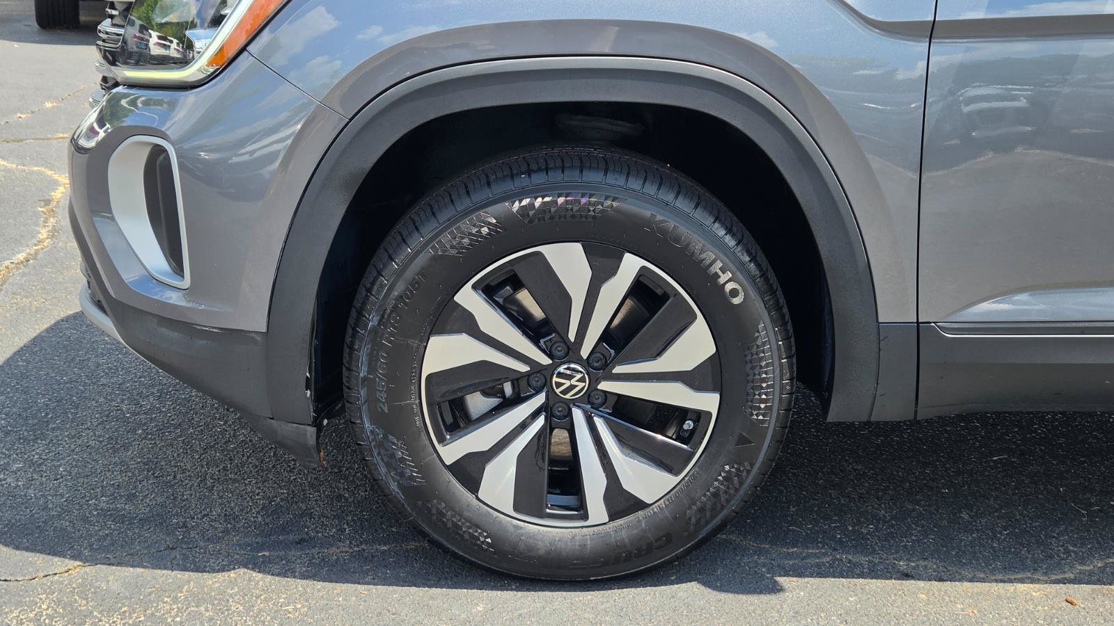 Used 2024 Volkswagen Atlas SE FWD image 15