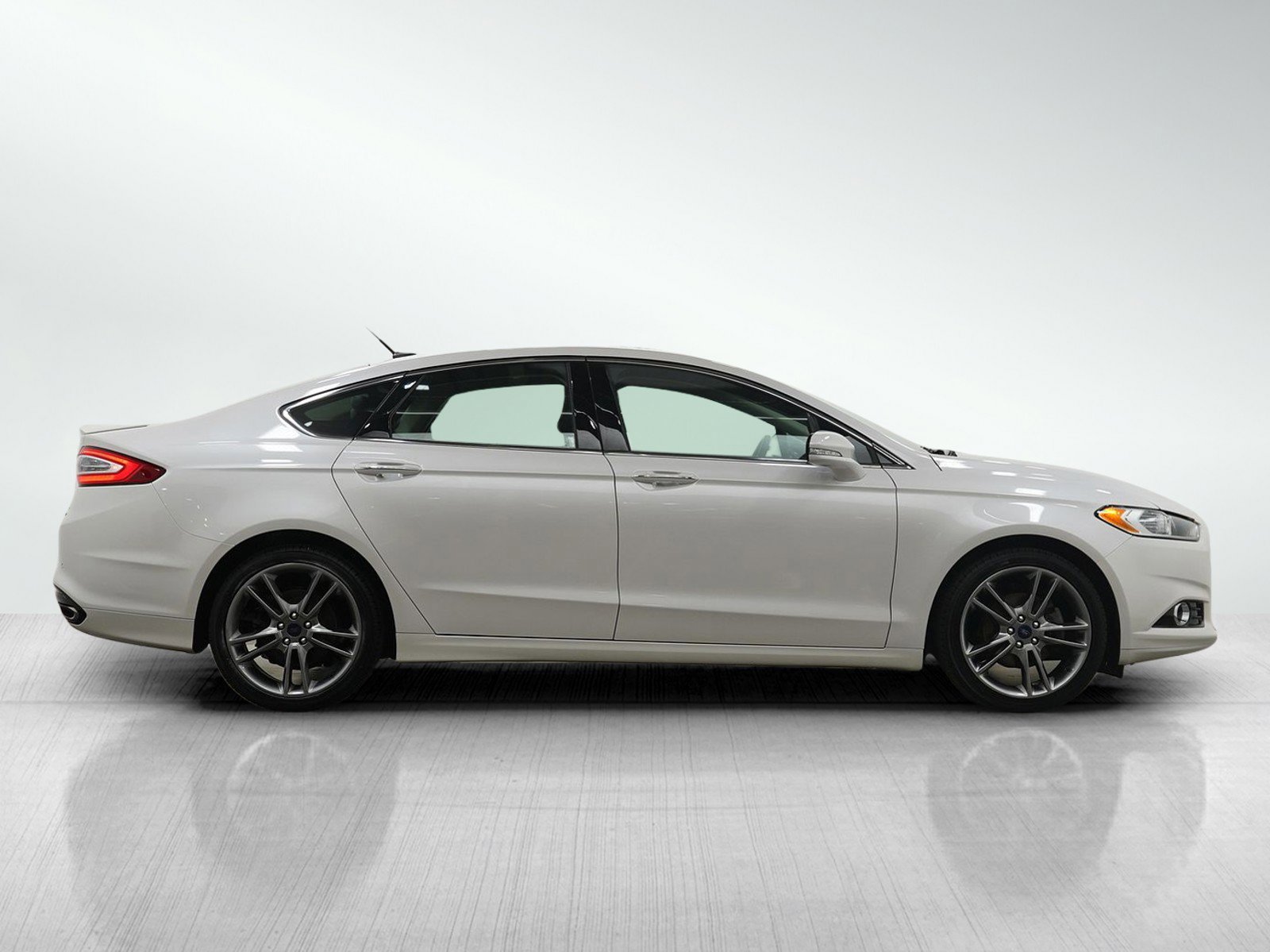 Used 2016 Ford Fusion Titanium image 6