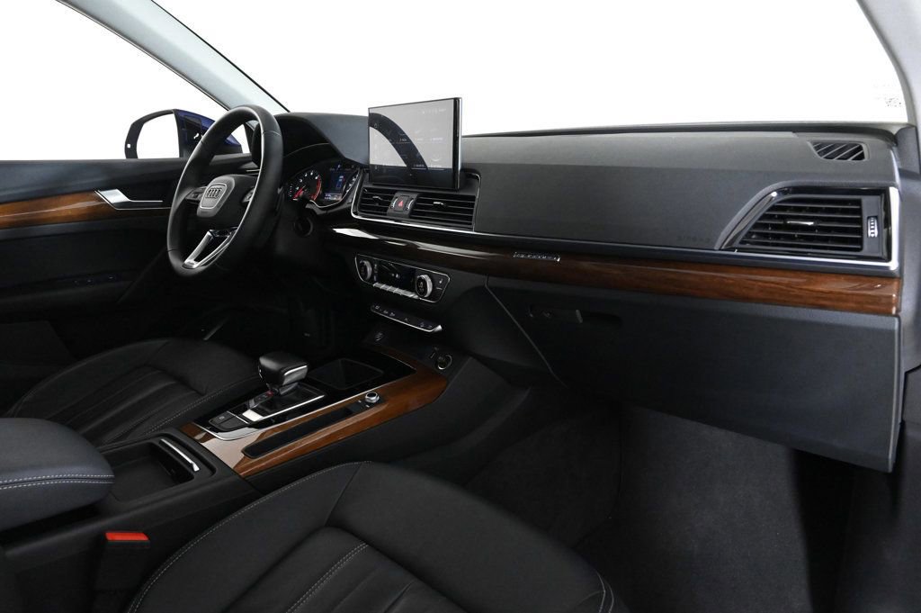 Certified 2022 Audi Q5 2.0T Premium w/ Convenience Package image 15