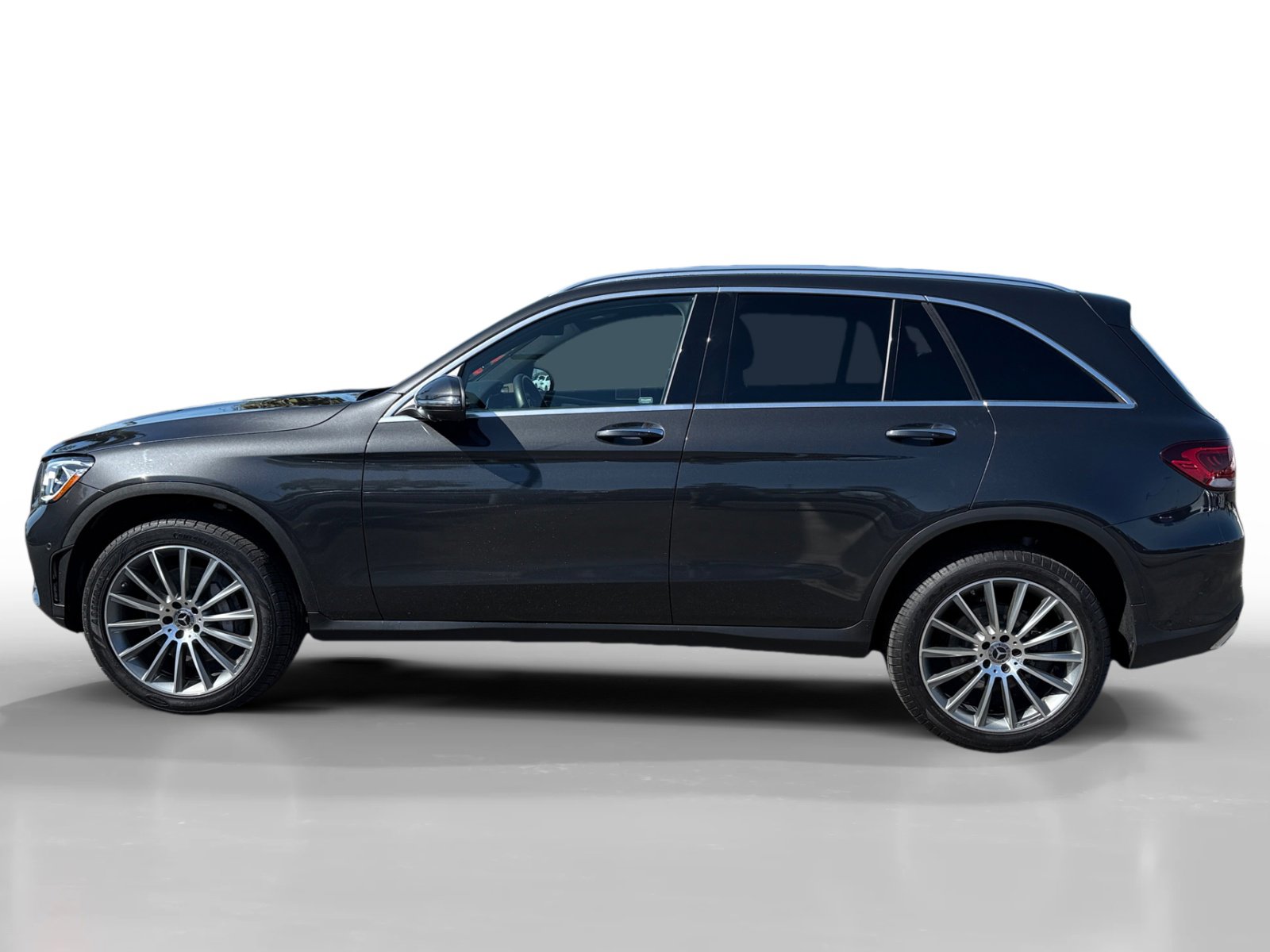 Used 2022 Mercedes-Benz GLC 300 4MATIC image 2
