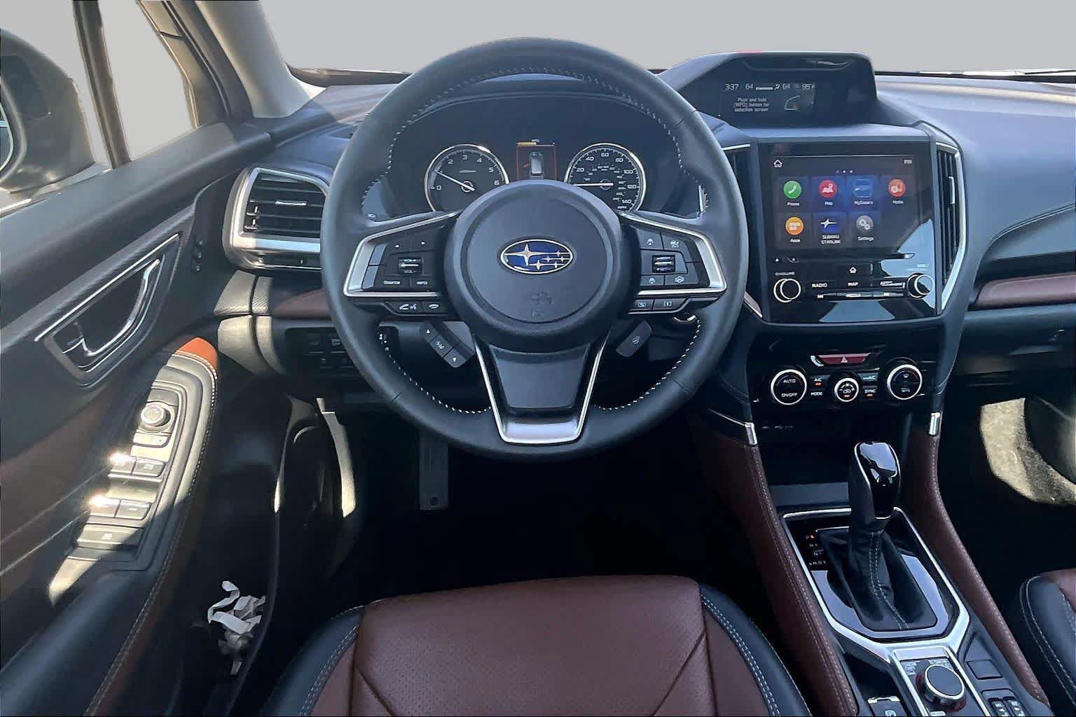Used 2023 Subaru Forester Touring AWD/4WD image 5