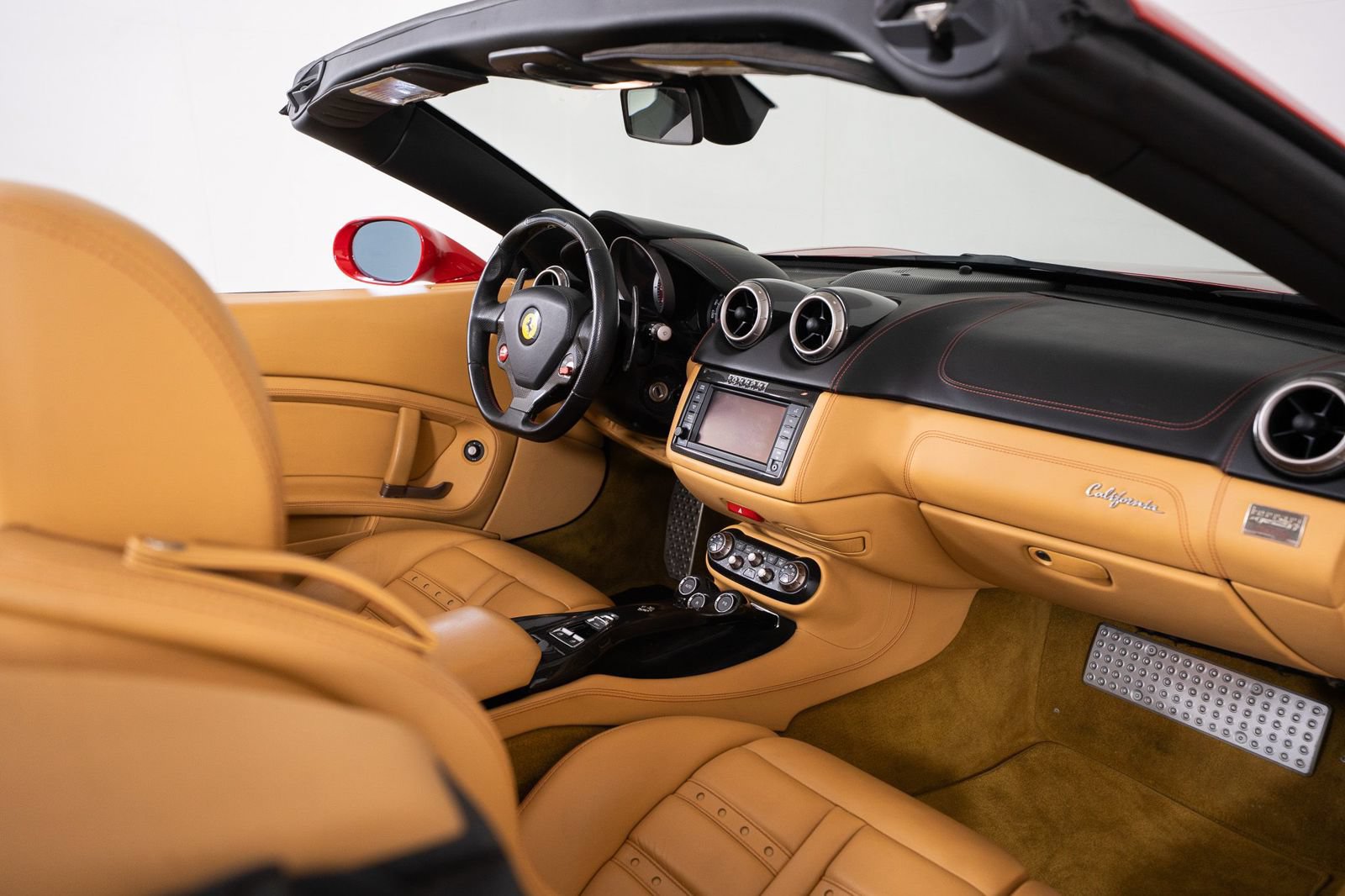 Certified 2012 Ferrari California RWD image 22