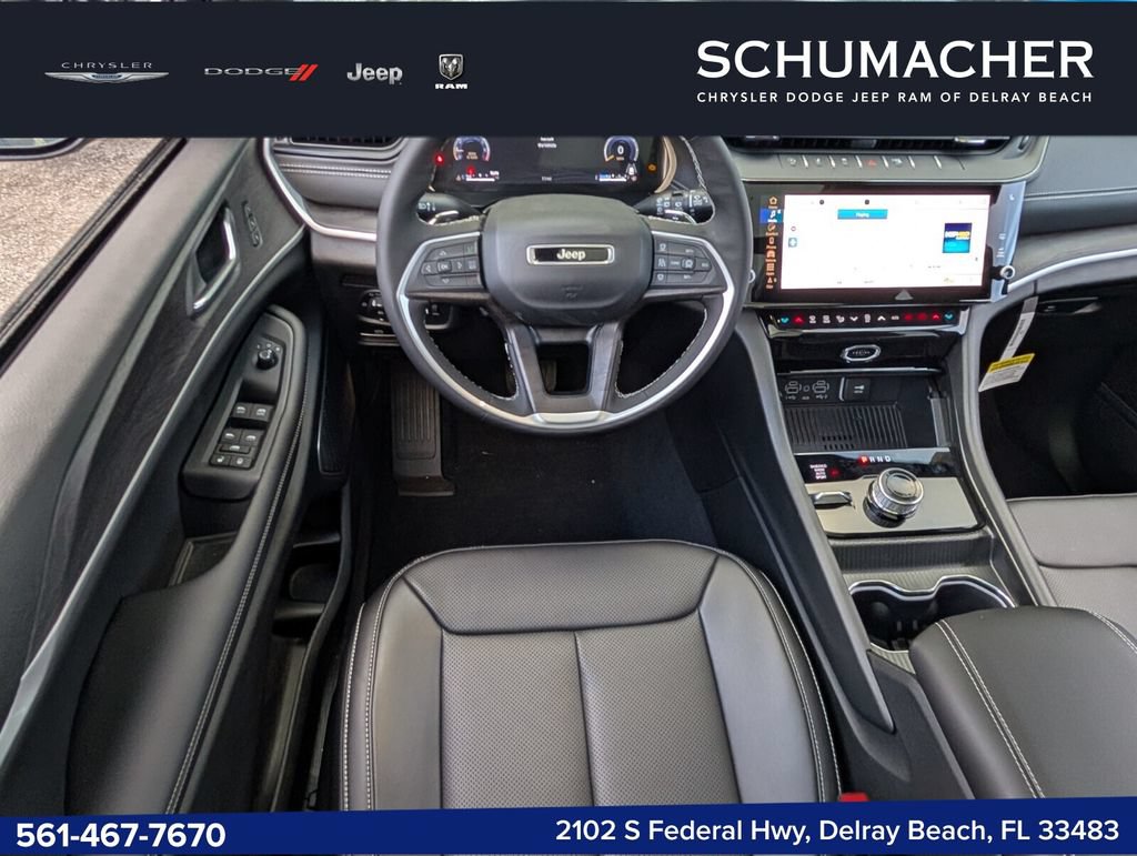 New 2026 Jeep Grand Cherokee Limited w/ Luxury Tech Group II AWD/4WD image 15