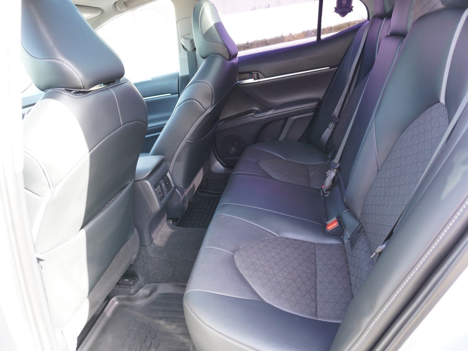 Used 2023 Toyota Camry XSE FWD image 12