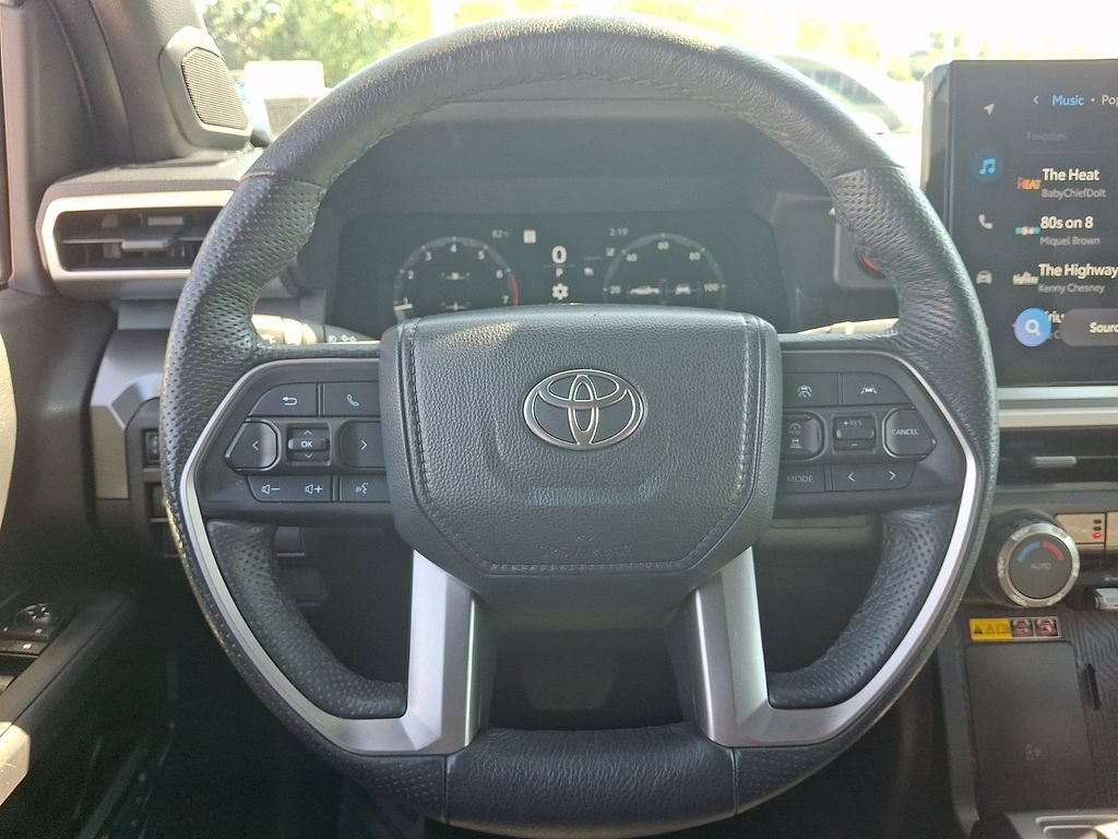 Used 2025 Toyota Tacoma TRD Off-Road w/ TRD Off Road Upgrade Package AWD/4WD image 18