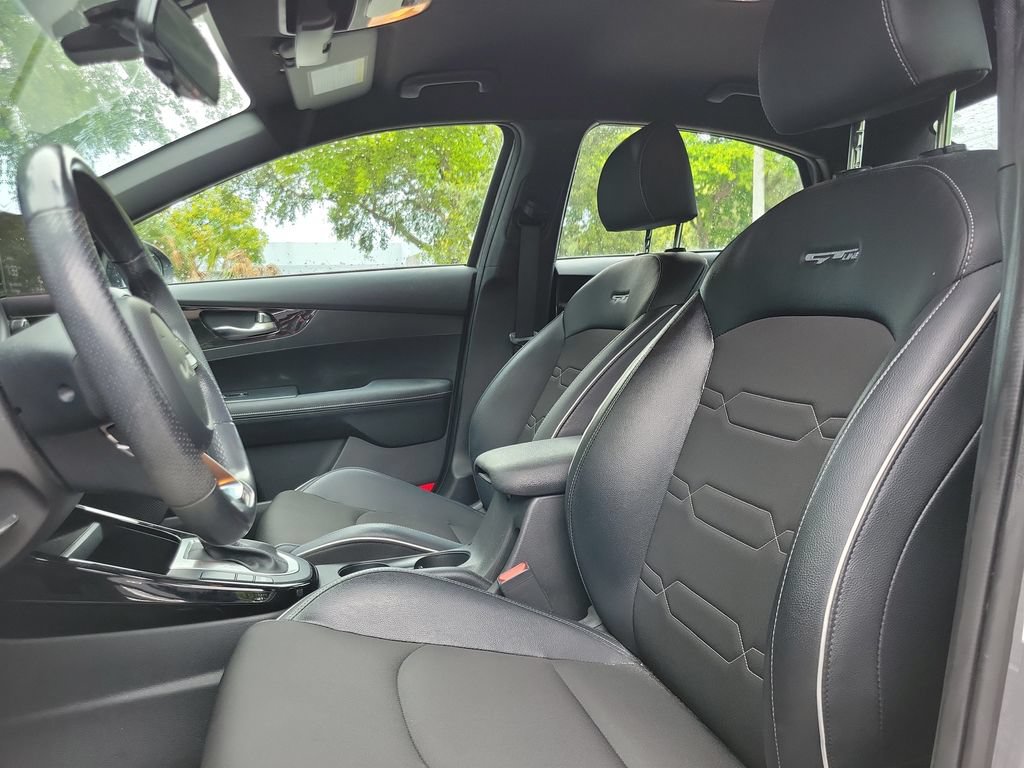 Certified 2023 Kia Forte GT-Line FWD image 2