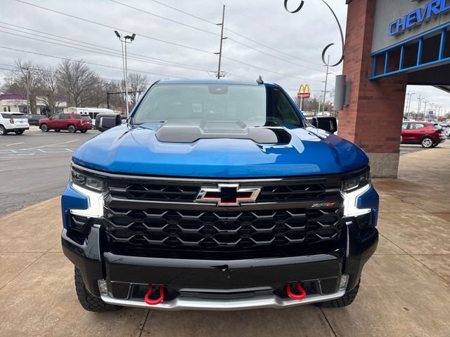 Used 2022 Chevrolet Silverado 1500 ZR2 w/ Technology Package image 11