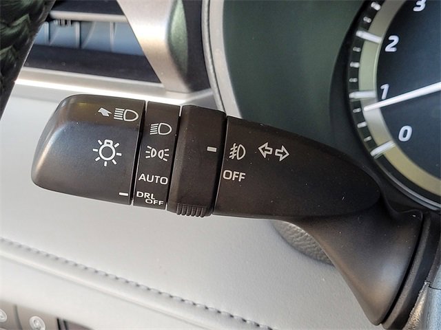 Certified 2023 Toyota Highlander LE image 32