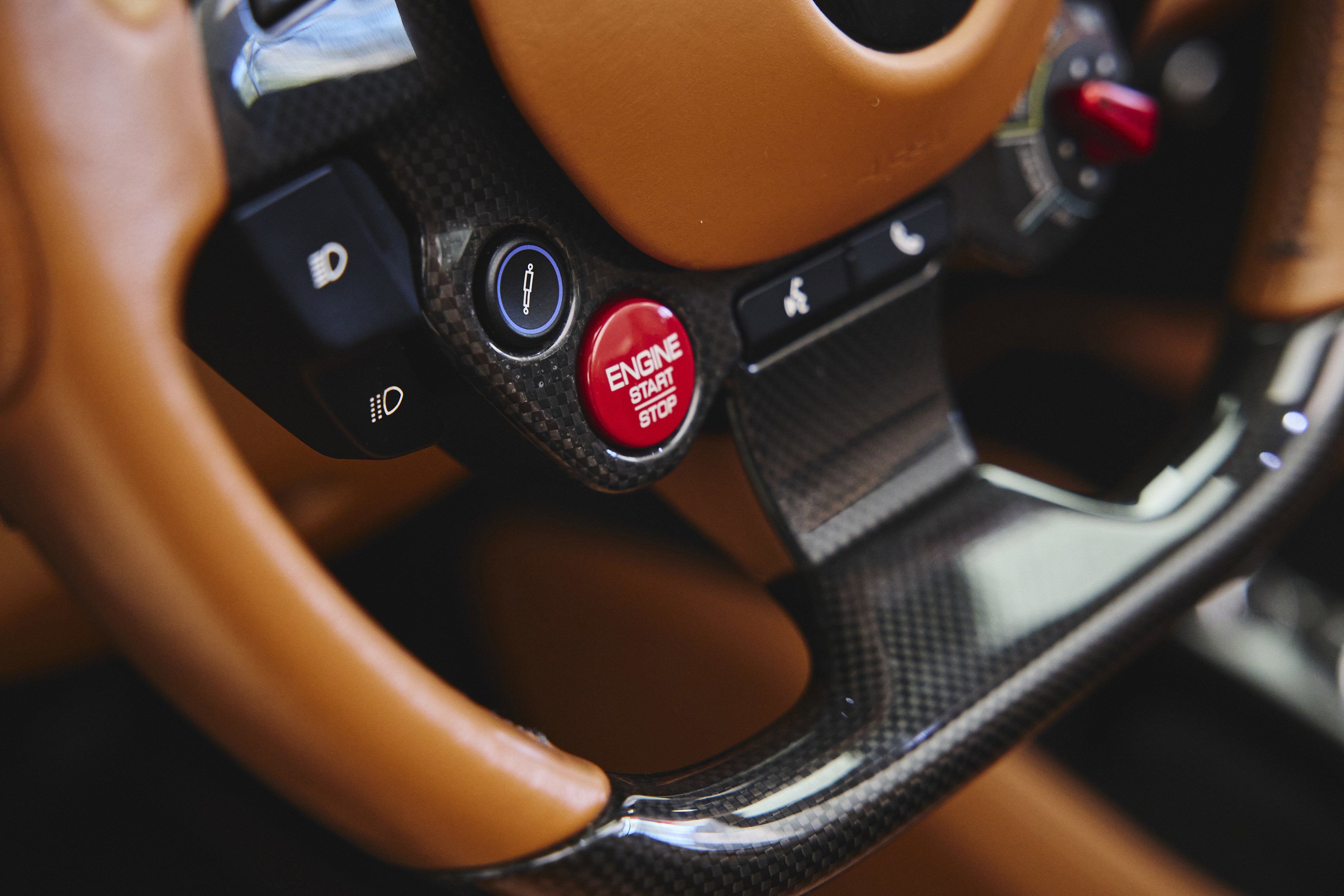 Used 2022 Ferrari F8 Tributo image 24