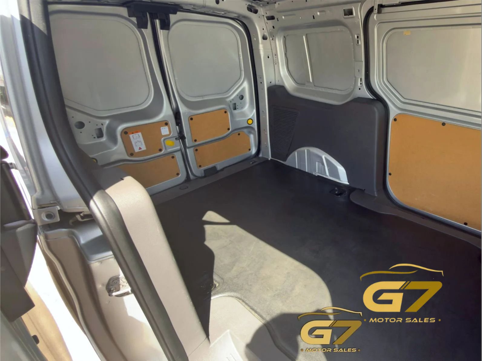 Used 2019 Ford Transit Connect XLT FWD image 11