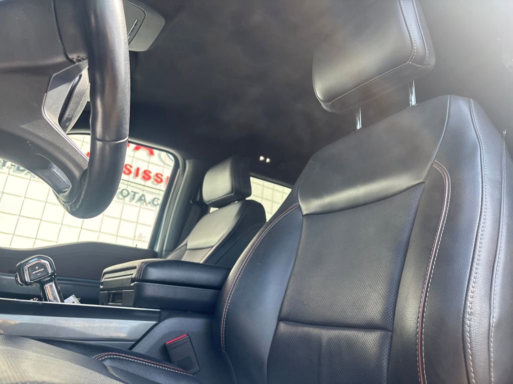 Used 2023 Ford F150 Lariat image 11
