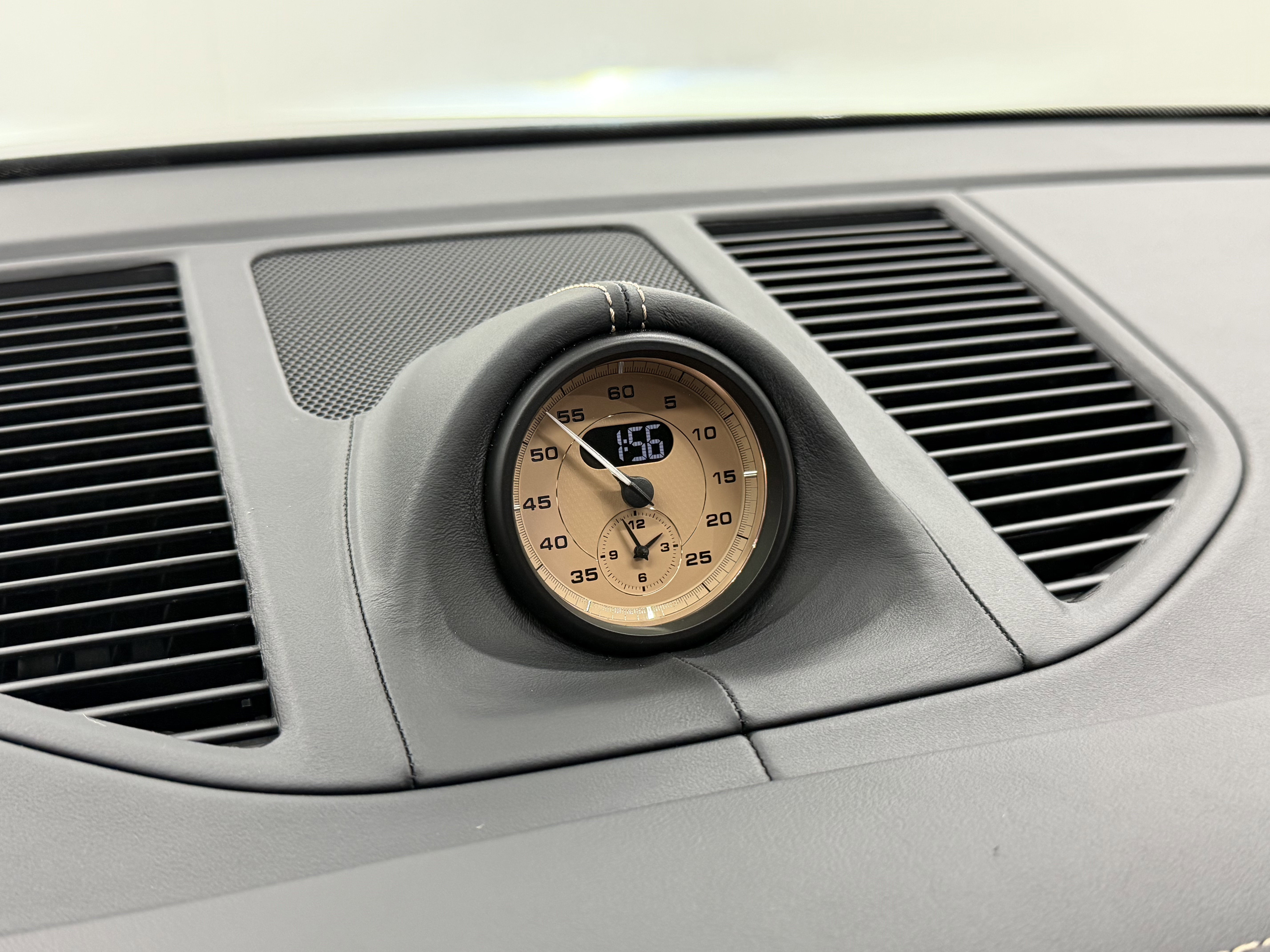 New 2026 Porsche Macan GTS image 60