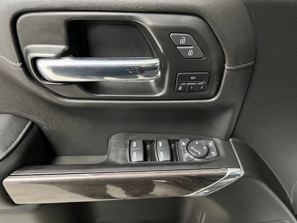 Used 2021 Chevrolet Silverado 1500 LTZ AWD/4WD image 21