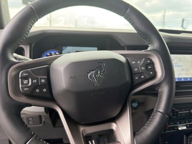 Used 2023 Ford Bronco Black Diamond image 13