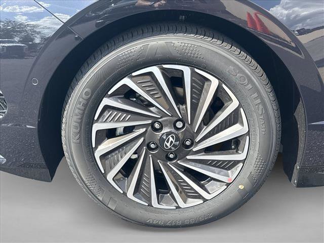 Used 2025 Hyundai Sonata Limited image 10